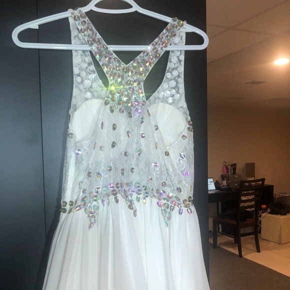 Homecoming dress - Picture 3 of 3